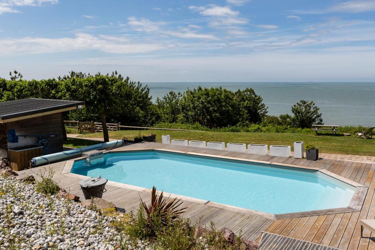 Bed and Breakfast Domaine Du Grand Bec Виллервиль Экстерьер фото