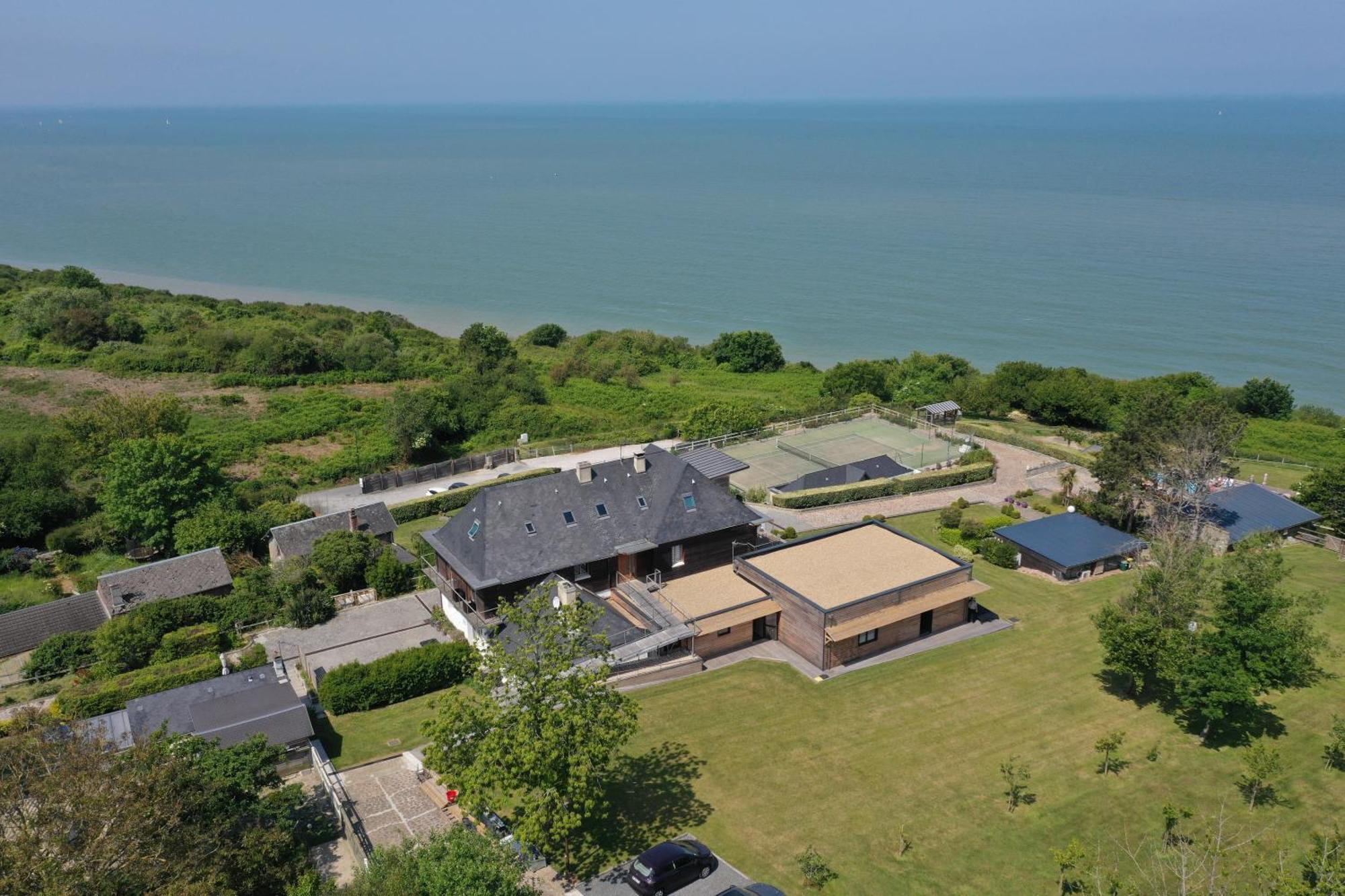 Bed and Breakfast Domaine Du Grand Bec Виллервиль Экстерьер фото