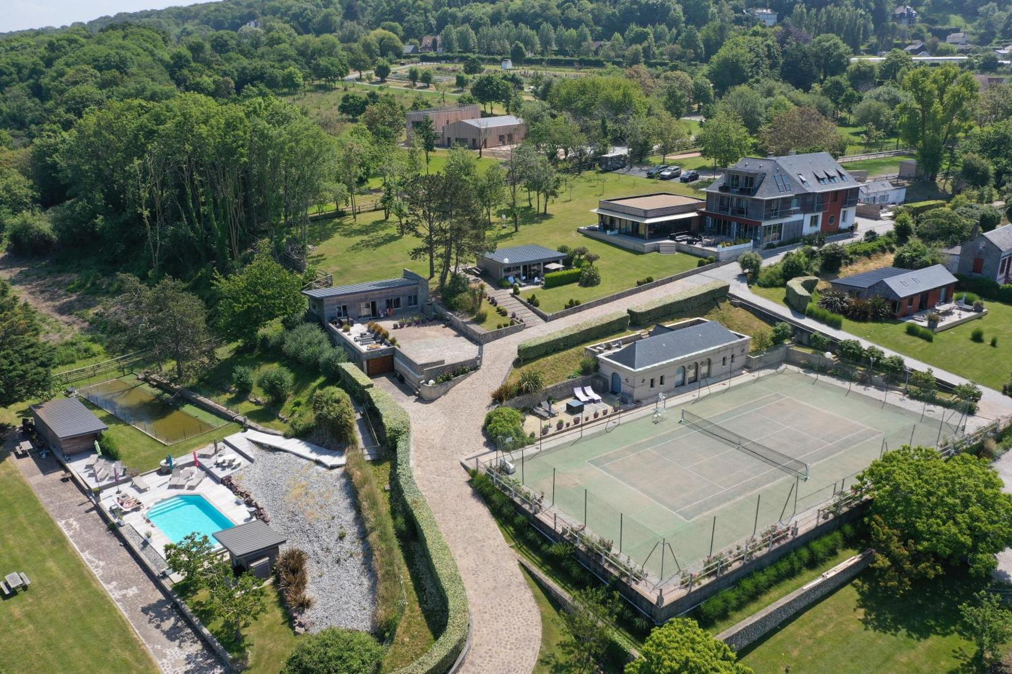 Bed and Breakfast Domaine Du Grand Bec Виллервиль Экстерьер фото
