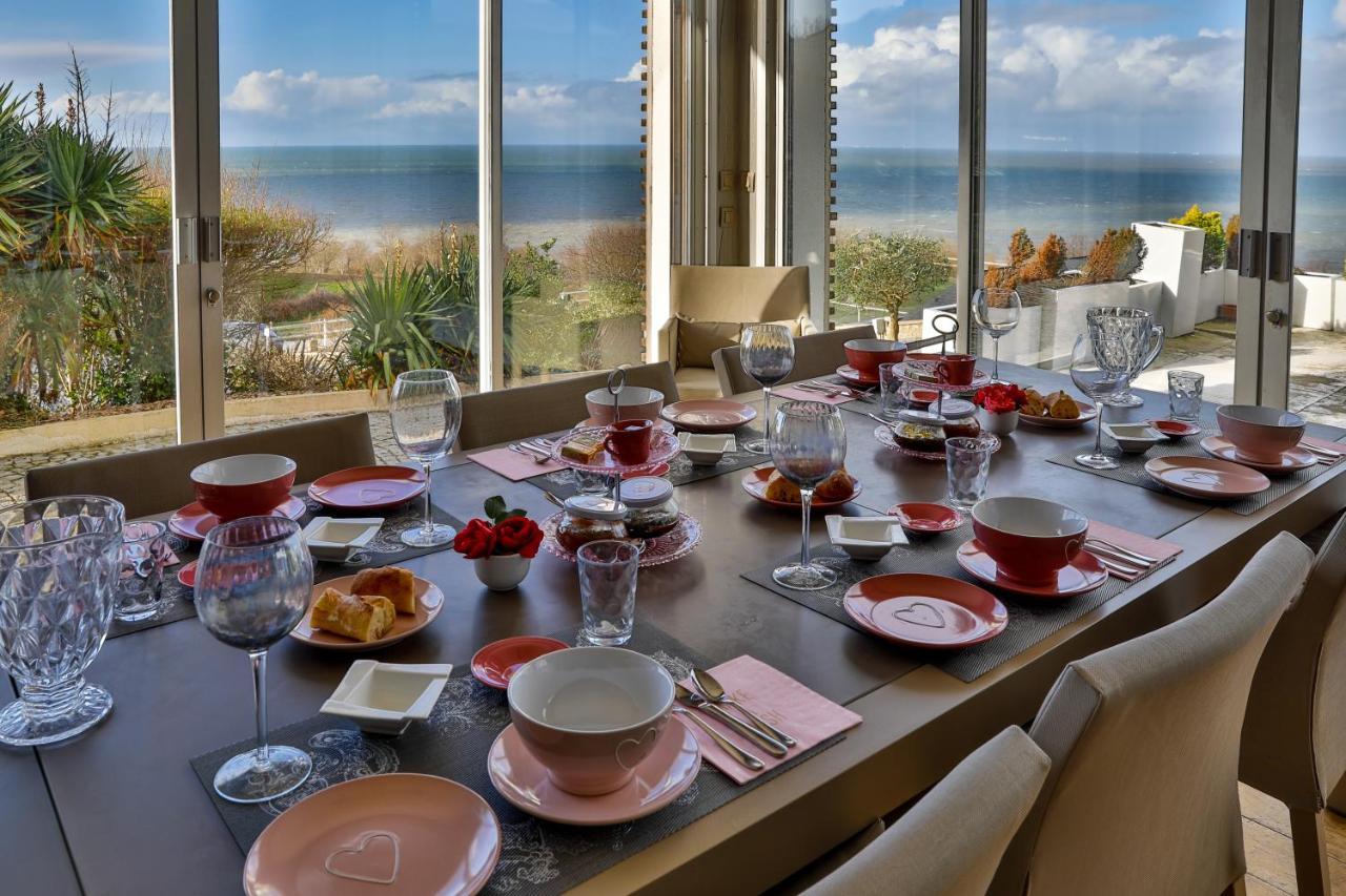 Bed and Breakfast Domaine Du Grand Bec Виллервиль Экстерьер фото